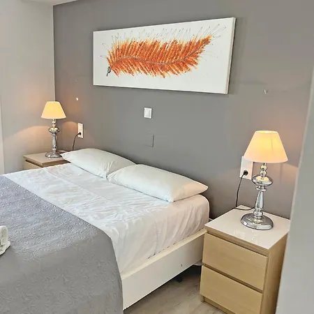 Lujo En La Playa. Parking Gratis Apartment